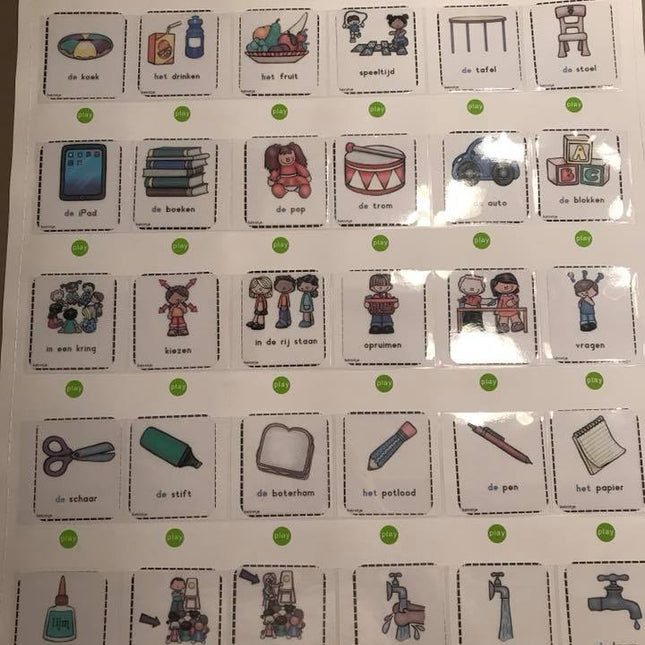 woordkaarten (ook voor NT2 kinderen) in kleur en als kleurplaat