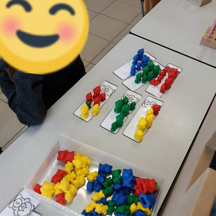 spelen met de sorteer beertjes