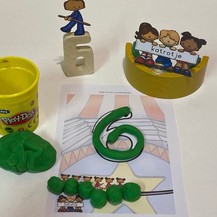 cijfers, letters en vormen in het circus