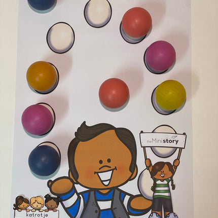 spelen met houten ballen